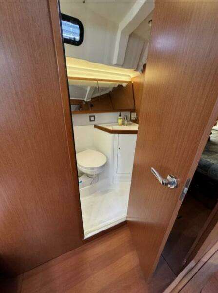 Run For The Roses 47ft Beneteau Yacht For Sale