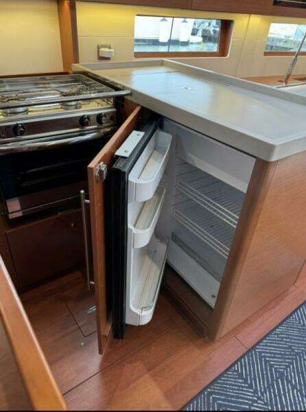 Run For The Roses 47ft Beneteau Yacht For Sale