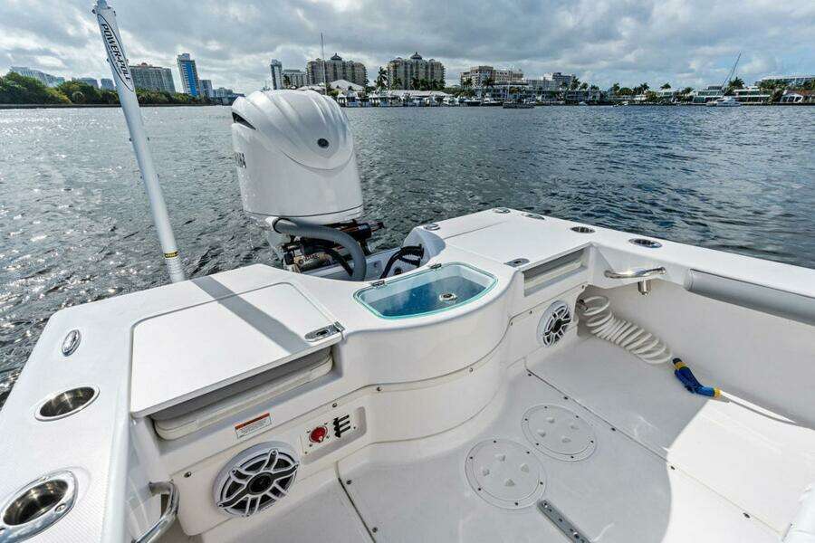24ft Everglades Yacht For Sale