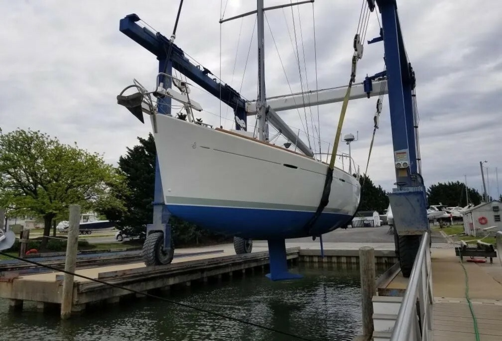 47' 2004 Beneteau First 47.7
