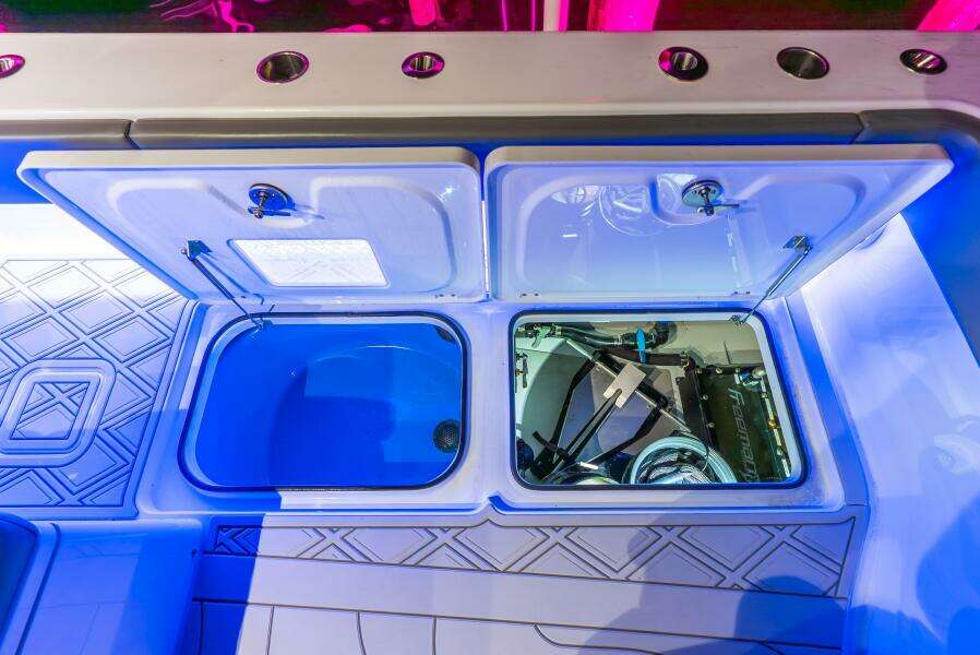 43ft Freeman Yacht For Sale