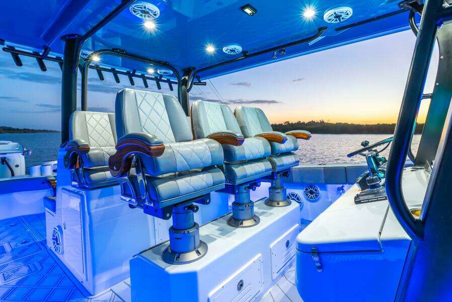 43ft Freeman Yacht For Sale