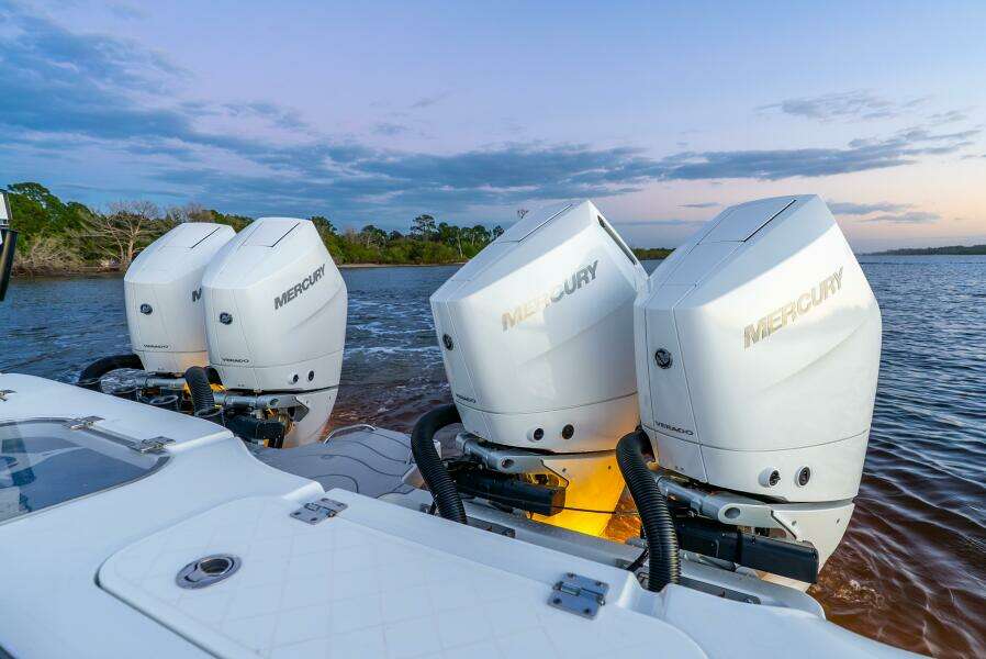 43ft Freeman Yacht For Sale