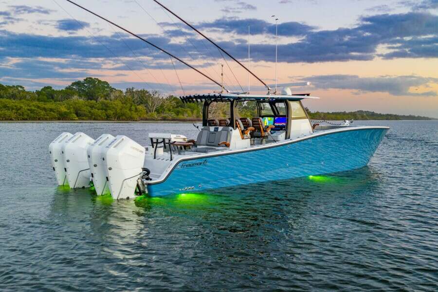 43ft Freeman Yacht For Sale