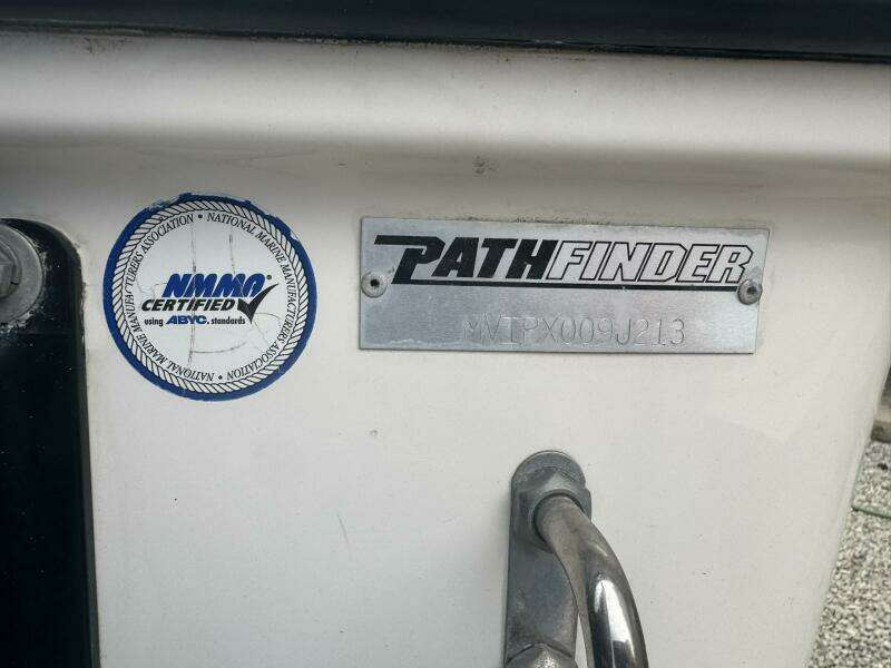 22ft Pathfinder Yacht For Sale