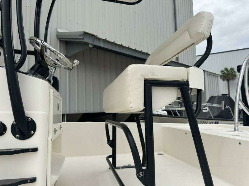 22ft Pathfinder Yacht For Sale