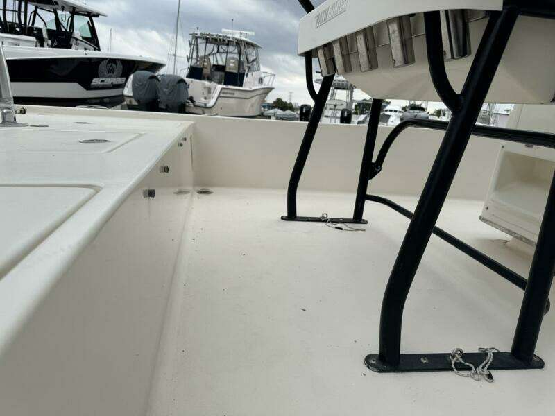 22ft Pathfinder Yacht For Sale