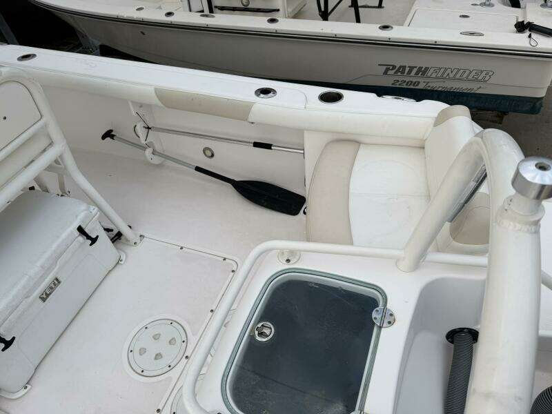 23ft Everglades Yacht For Sale