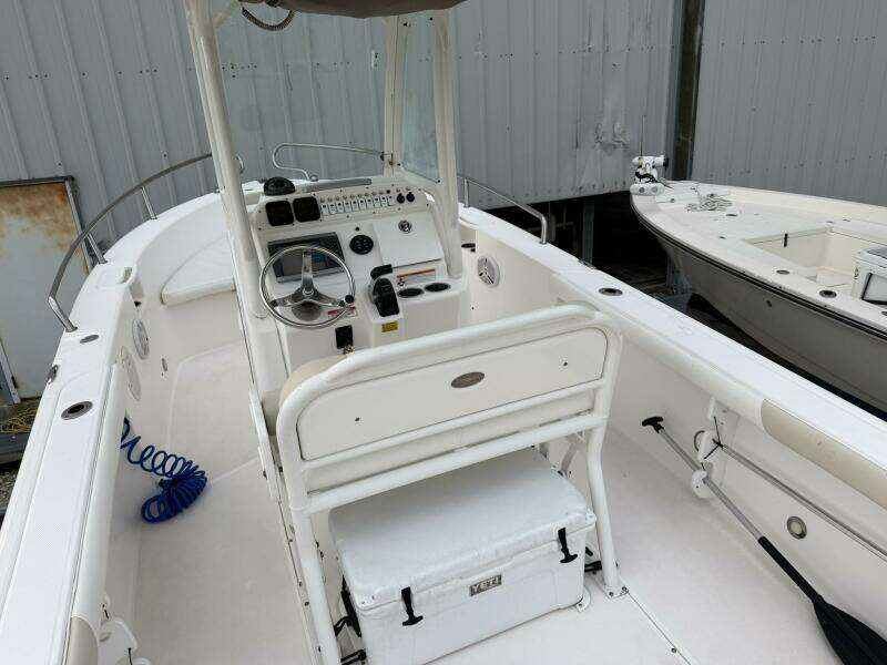 23ft Everglades Yacht For Sale