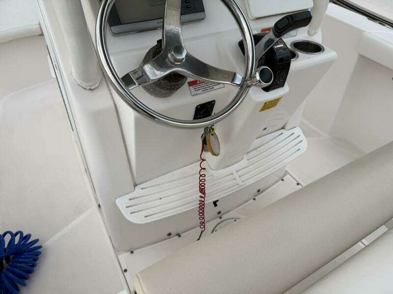 23ft Everglades Yacht For Sale