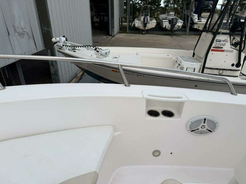 23ft Everglades Yacht For Sale