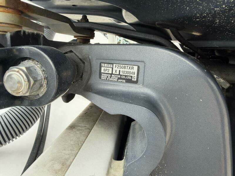 23ft Everglades Yacht For Sale