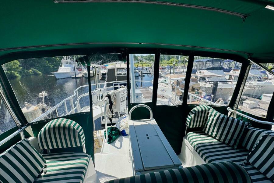 40' 2000 Mainship 390 Trawler