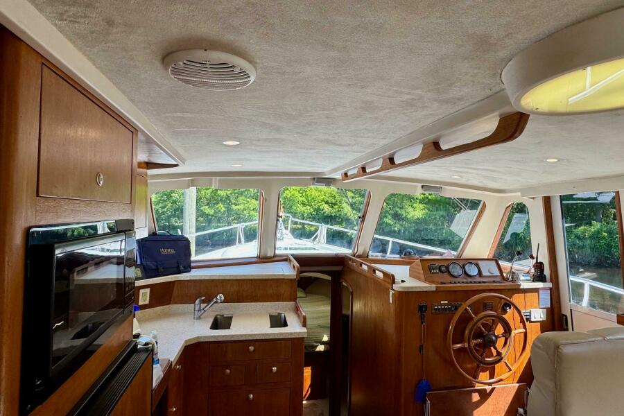 40' 2000 Mainship 390 Trawler