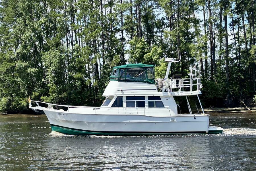 40' 2000 Mainship 390 Trawler