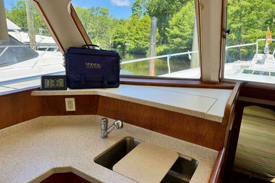 Ripple 40ft Mainship Yacht For Sale