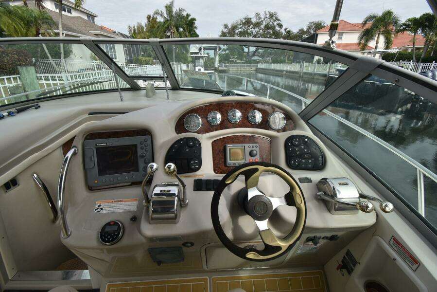 Viper One 32ft Sea Ray Yacht For Sale