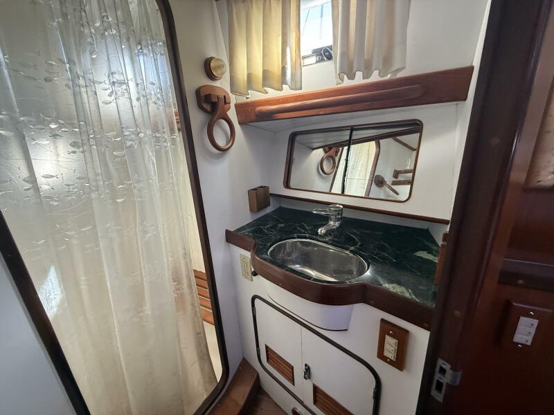 46' 1999 Passport 456