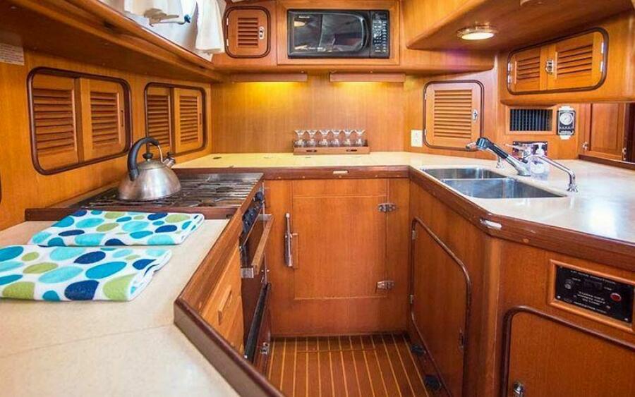 46' 1999 Passport 456