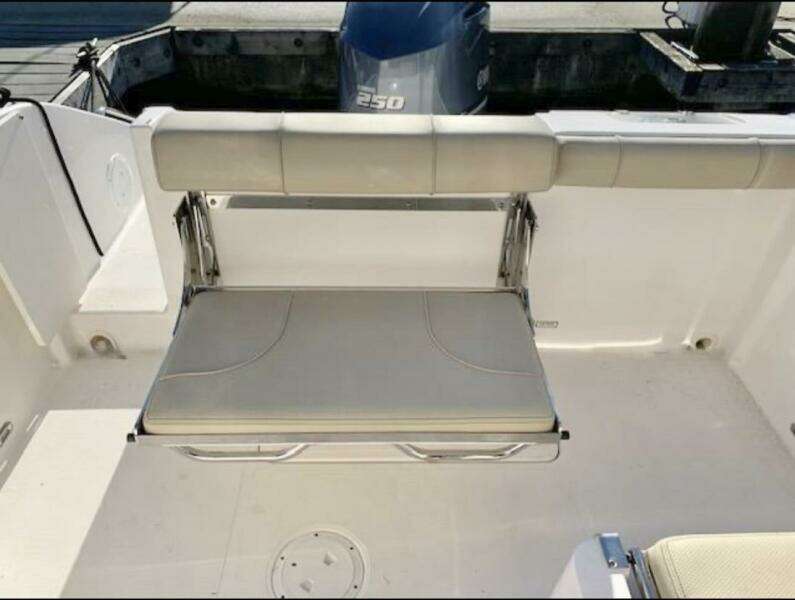 23ft Pursuit Yacht For Sale