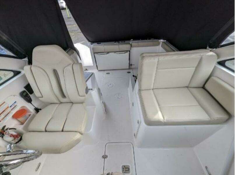 23ft Pursuit Yacht For Sale