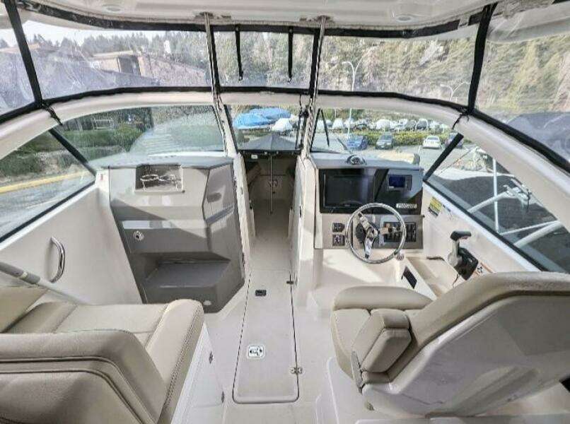 23ft Pursuit Yacht For Sale