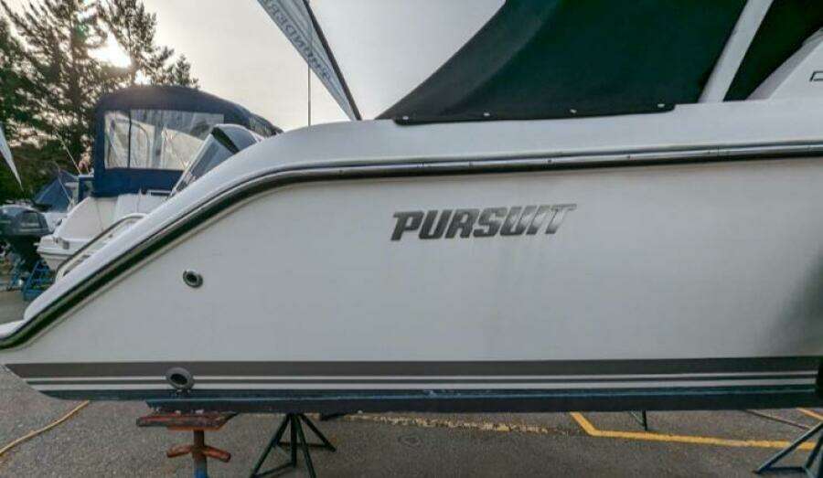 23ft Pursuit Yacht For Sale