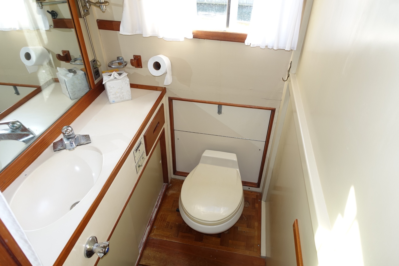 Cormorant 36ft Grand Banks Yacht For Sale