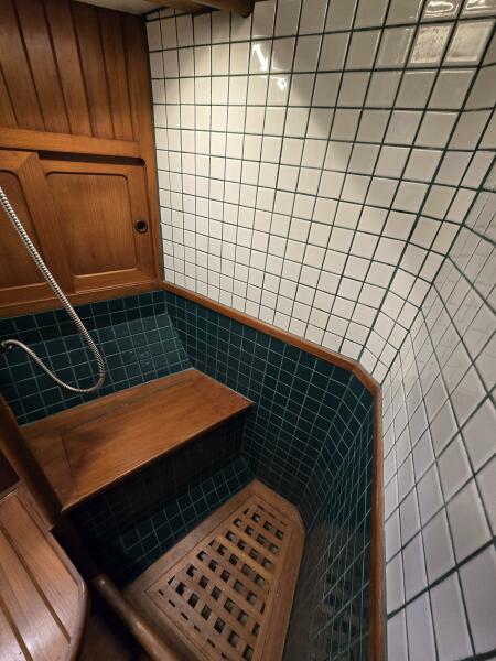 38' 1986 Hans Christian 38t