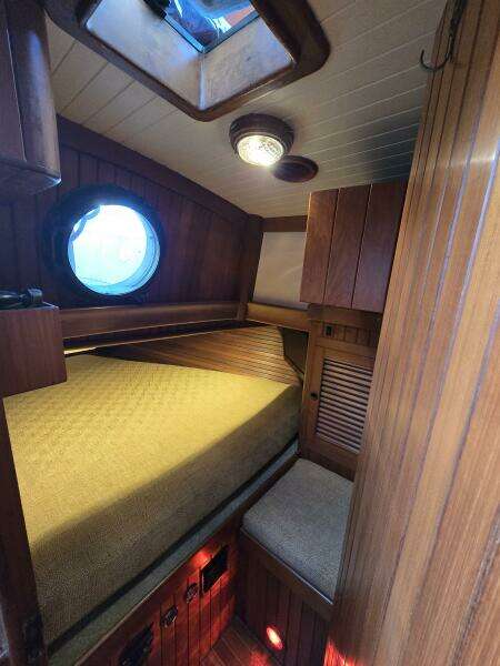 Dragonfly 38ft Hans Christian Yacht For Sale