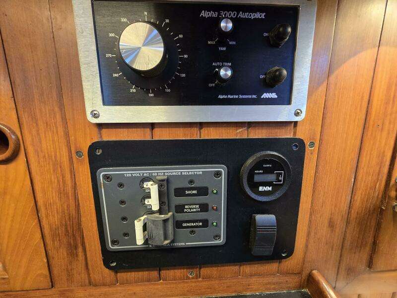 Dragonfly 38ft Hans Christian Yacht For Sale