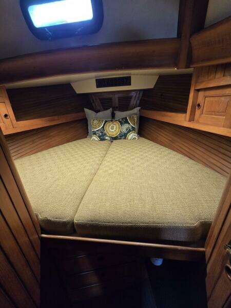 Dragonfly 38ft Hans Christian Yacht For Sale