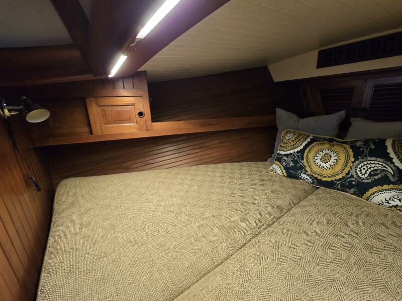 38' 1986 Hans Christian 38t