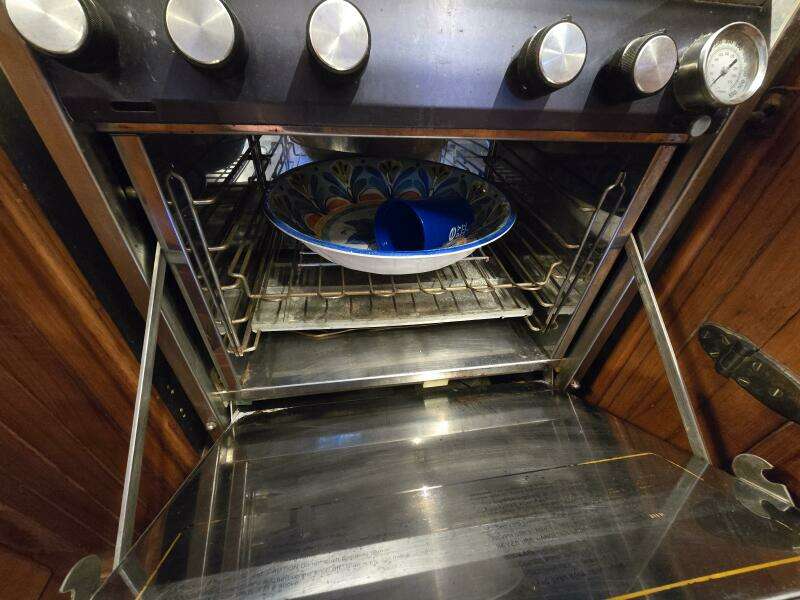 Dragonfly 38ft Hans Christian Yacht For Sale