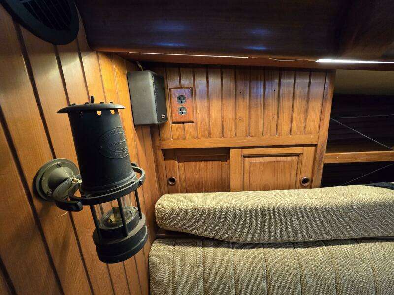 Dragonfly 38ft Hans Christian Yacht For Sale