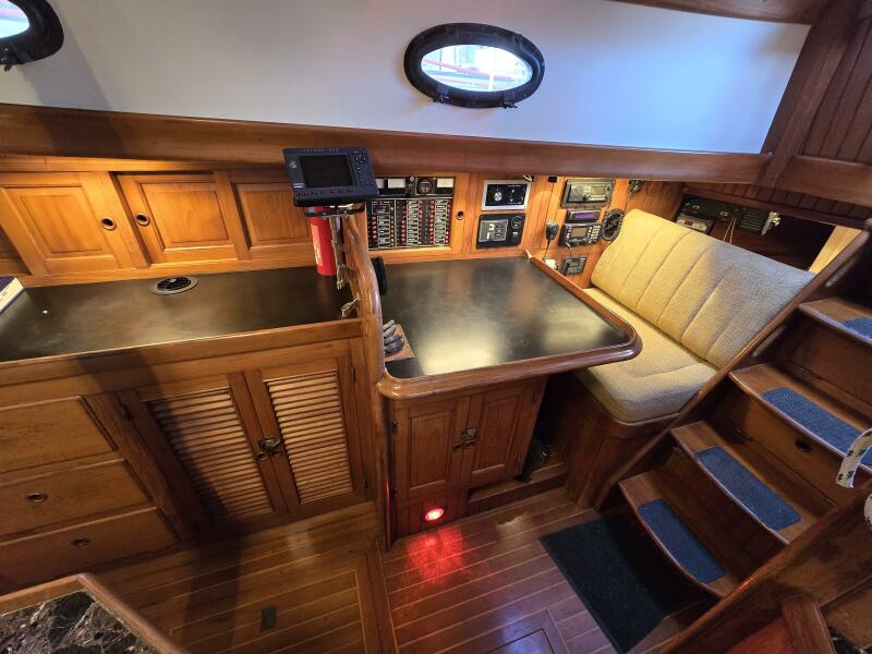 38' 1986 Hans Christian 38t