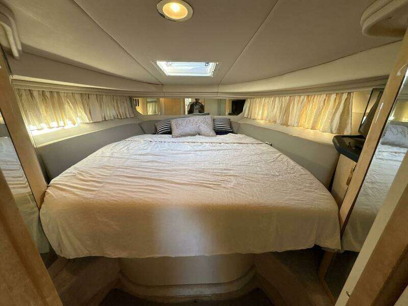 38ft Sea Ray Yacht For Sale