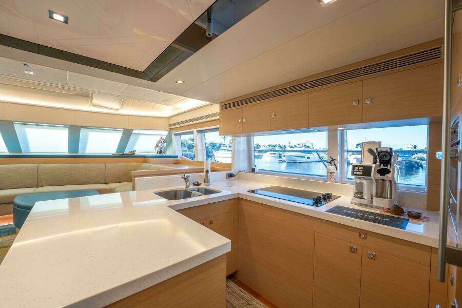 Sea Dreamz 52ft Horizon Yacht For Sale