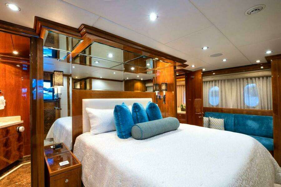 CYNDERELLA 101ft Hargrave Yacht For Sale