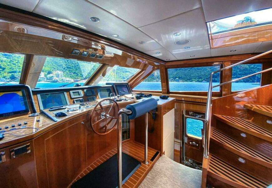 CYNDERELLA 101ft Hargrave Yacht For Sale