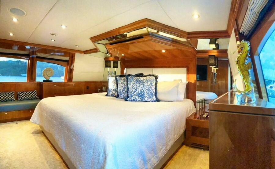 101' 2010 Hargrave Custom Raised Pilothouse