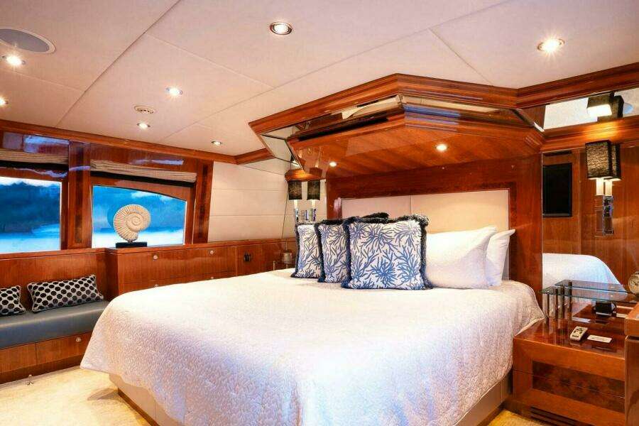 CYNDERELLA 101ft Hargrave Yacht For Sale