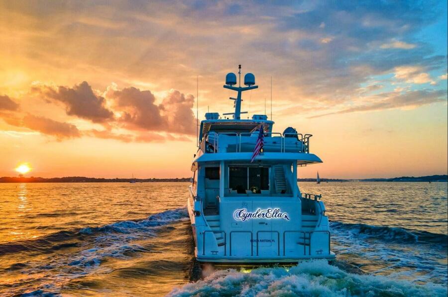 101' 2010 Hargrave Custom Raised Pilothouse