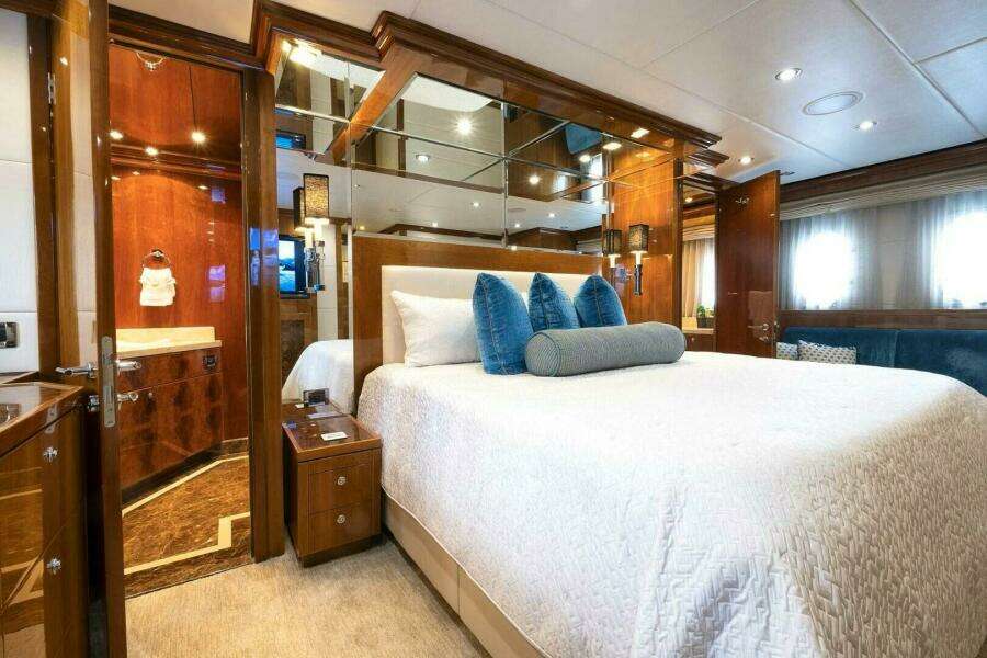 CYNDERELLA 101ft Hargrave Yacht For Sale