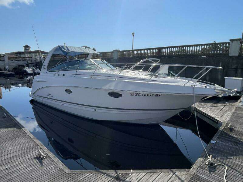 29ft Chaparral Yacht For Sale