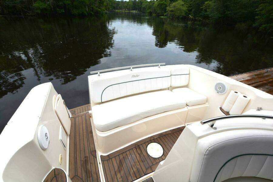 27ft Rinker Yacht For Sale