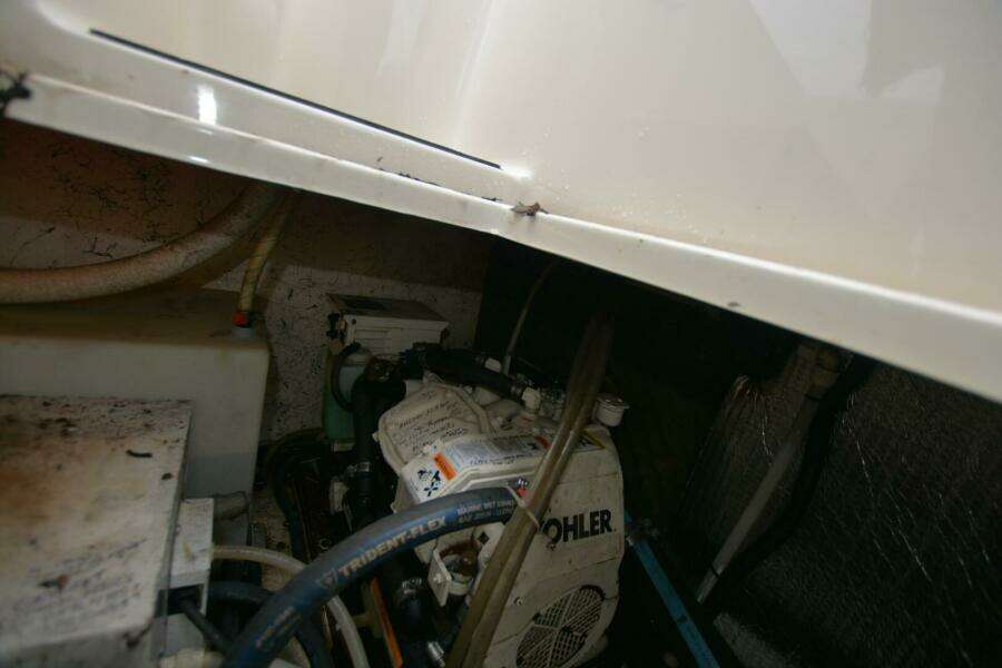 27ft Rinker Yacht For Sale