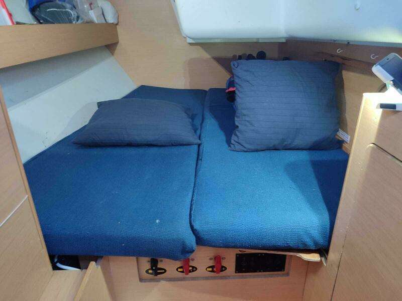 Adventure  40ft Beneteau Yacht For Sale