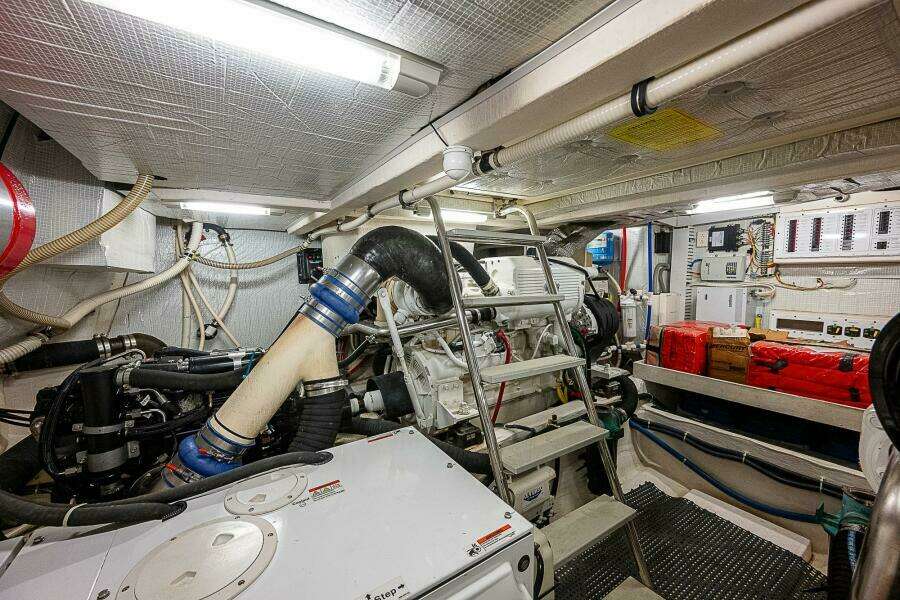 The Captain and the Kid 48ft Sabre Yacht For Sale