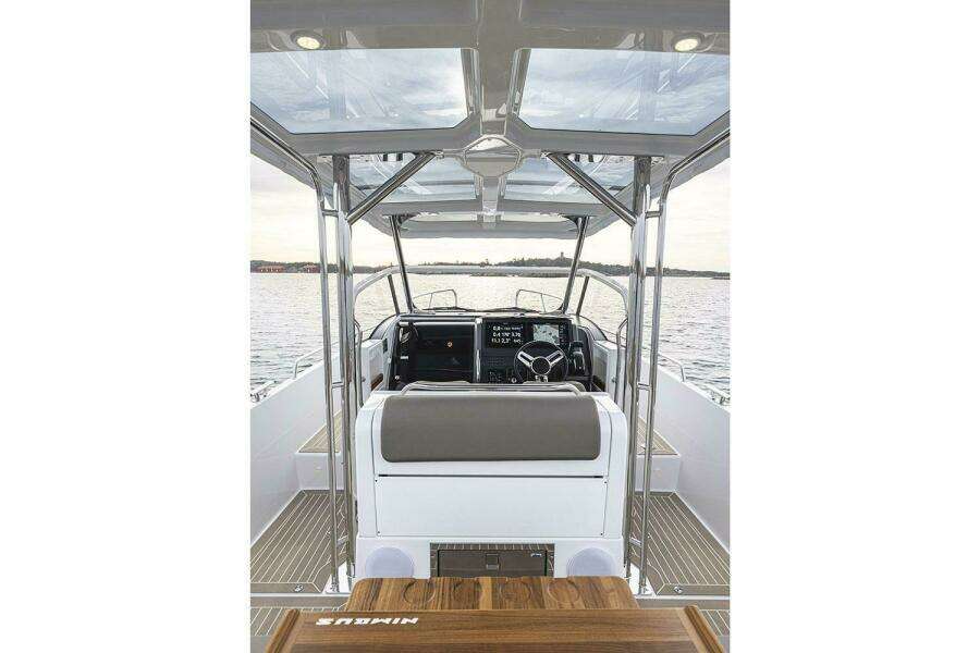 31ft Nimbus Yacht For Sale